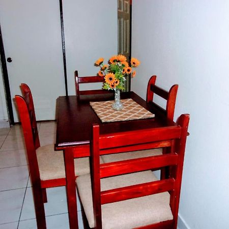 Central Oaklands Kingston Apt Esterno foto
