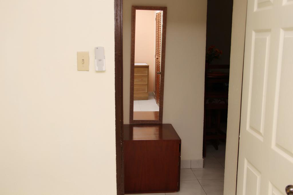 Central Oaklands Kingston Apt Esterno foto