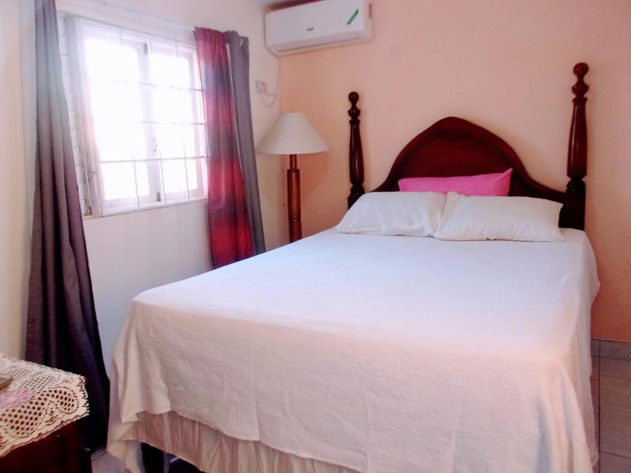 Central Oaklands Kingston Apt Esterno foto