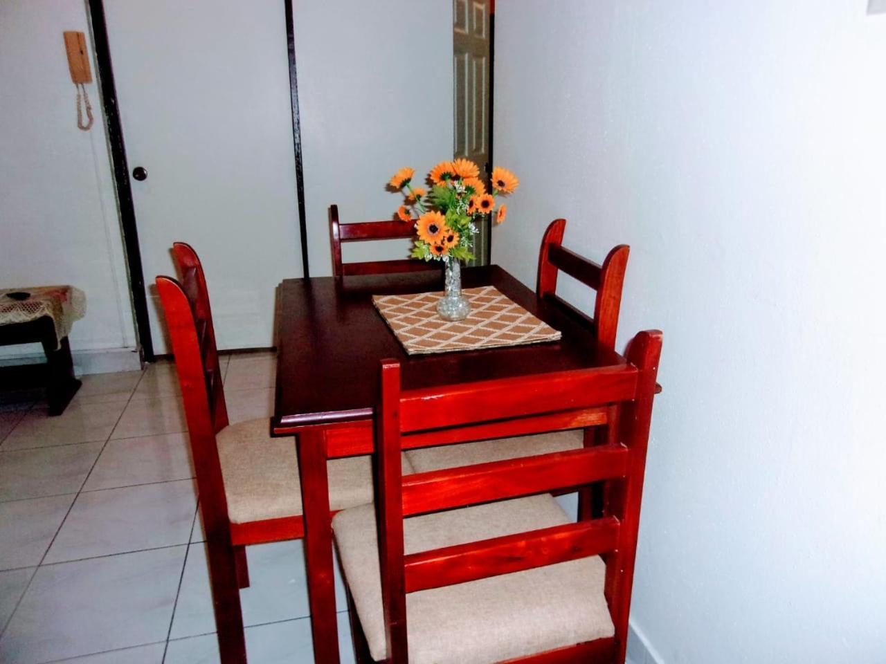 Central Oaklands Kingston Apt Esterno foto